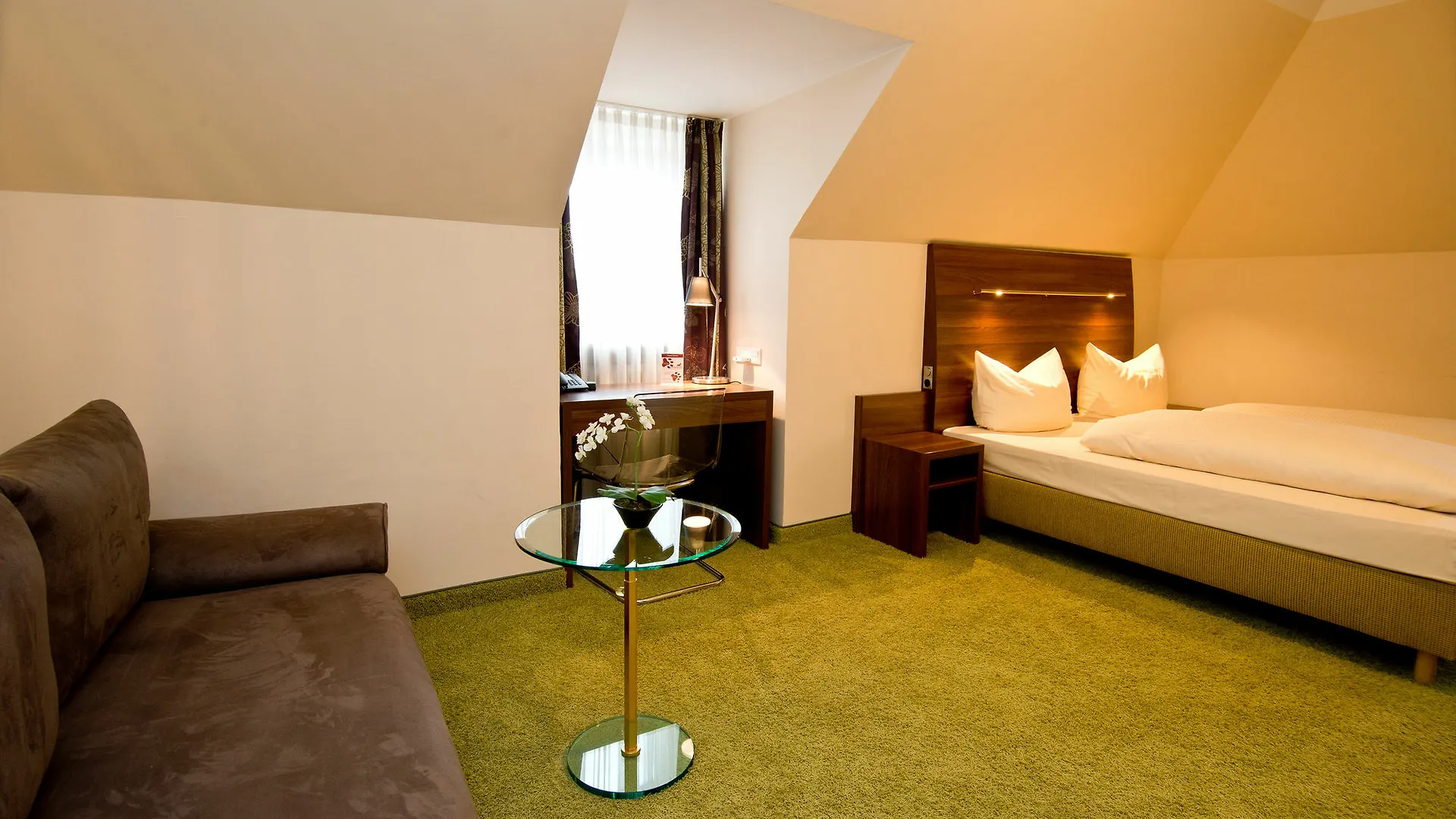Hotel Saentis Munich 3*,